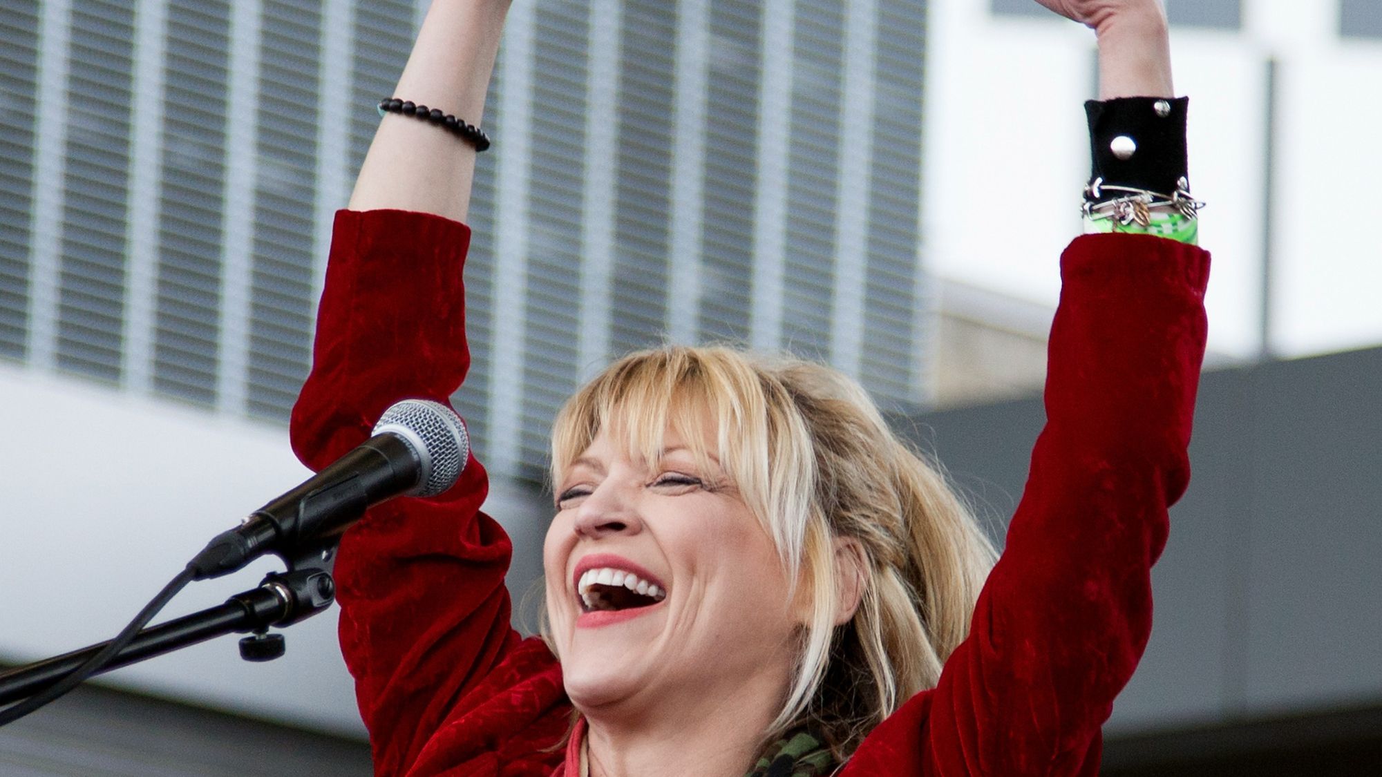 Born on This Day in 1968, the Daughter of This Rock-Soul Duo Who Briefly Replaced Stevie Nicks in Fleetwood Mac