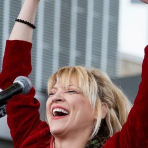 Born on This Day in 1968, the Daughter of This Rock-Soul Duo Who Briefly Replaced Stevie Nicks in Fleetwood Mac