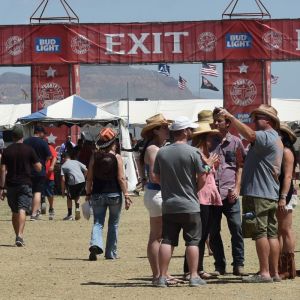 “It’s Its Own City”: Country Thunder Arizona Expecting Massive Crowds as Lainey Wilson, Zach Top Take the Stage