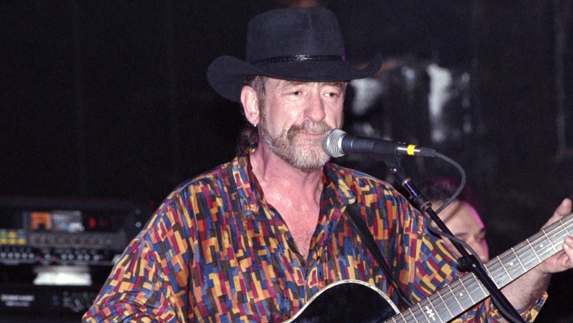 A Tribute to When Dave Mason Brought "All Along The Watchtower" to Nashville