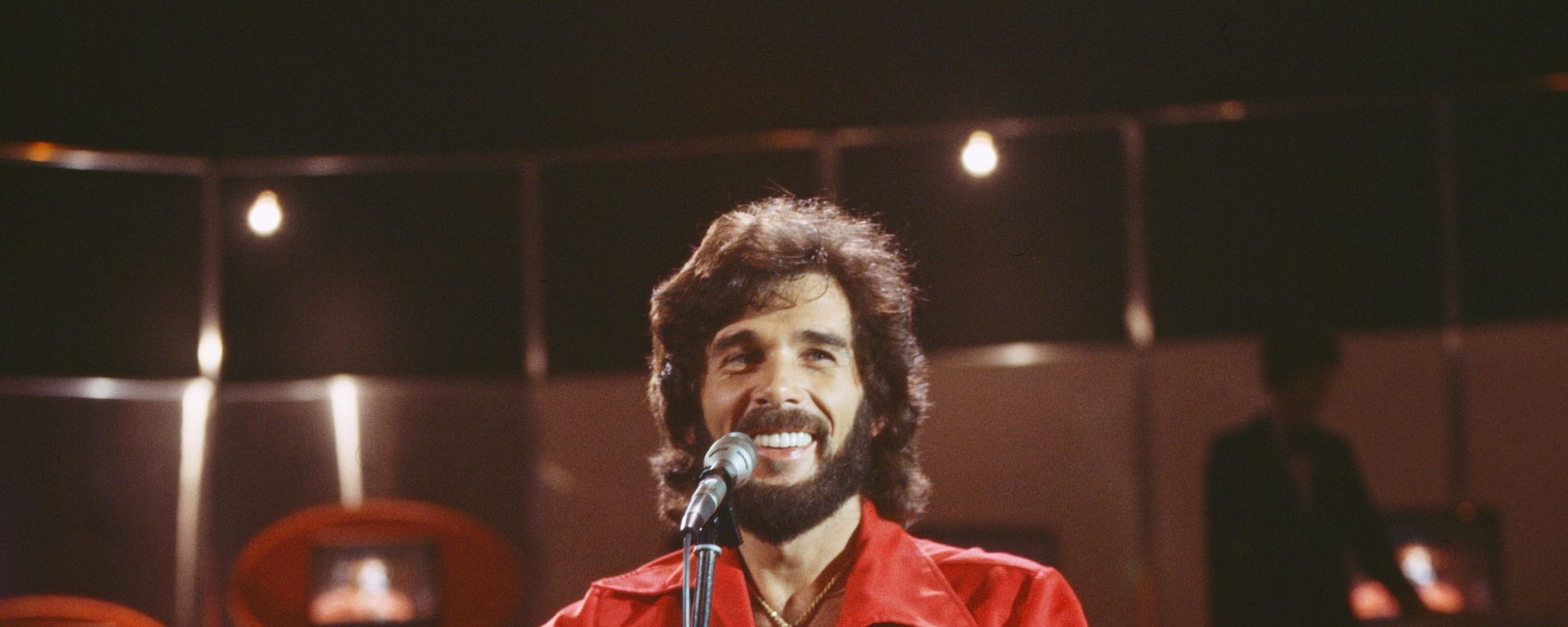On This Day in 1976, Eddie Rabbitt Reached the Top of the Country Charts With This Boozy Heartbreak Anthem