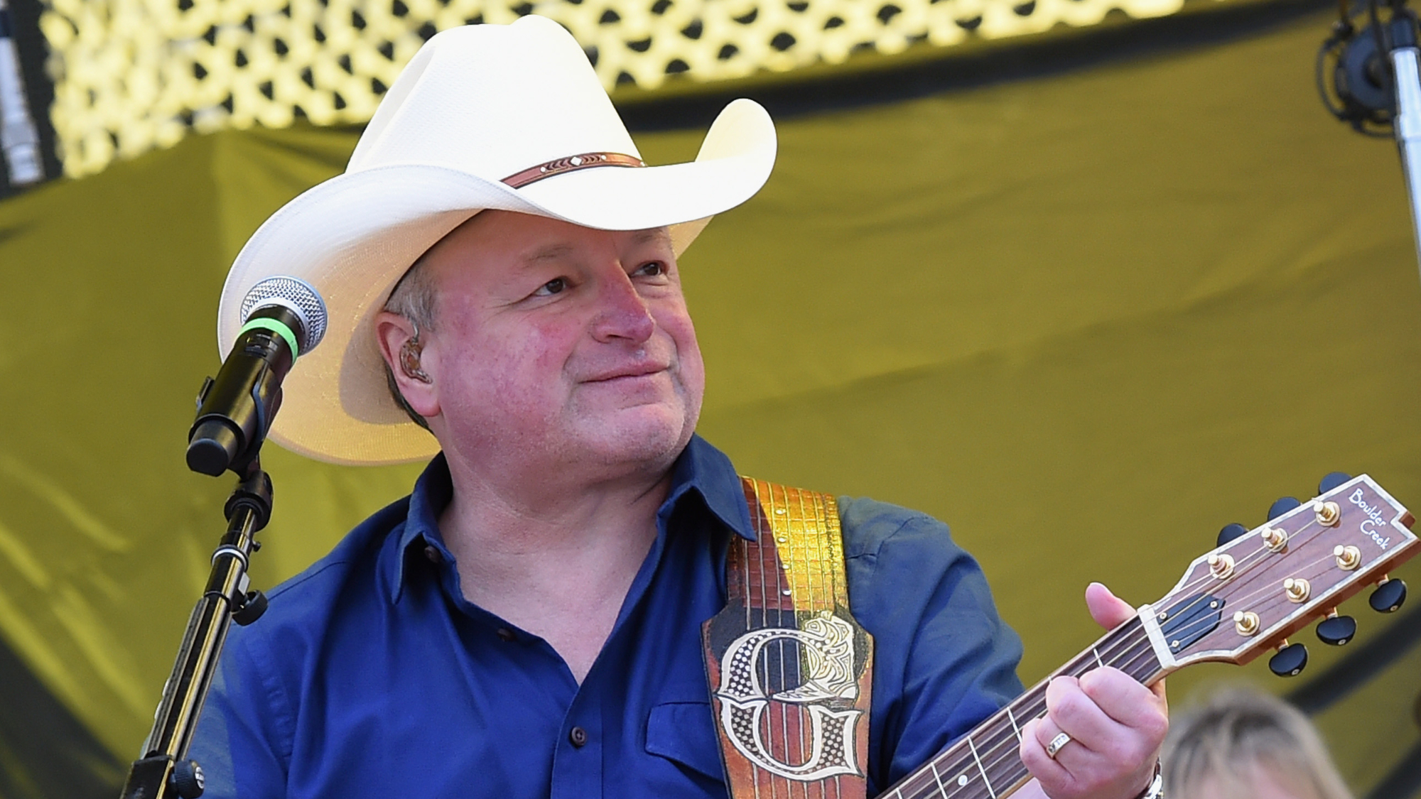 Now Sober, Mark Chesnutt Reveals How Close He Was to Death