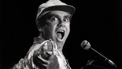 ROTTERDAM, NETHERLANDS - MAY 8: Elton John performs on stage at Ahoy on 8th May 1982 in Rotterdam, Netherlands. (Photo by Rob Verhorst/Redferns)