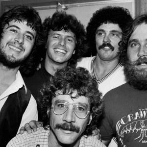Portrait of members of the American Country and Rock group Pure Prairie League as they pose backstage at ChicagoFest, Chicago, Illinois, August 14, 1980. Pictured are, rear from left, Vince Gill, Steven Patrick Bolin, Michael Reilly, and Michael Connor (1949 - 2004); and, fore, Billy Hinds. (Photo by Paul Natkin/Getty Images)