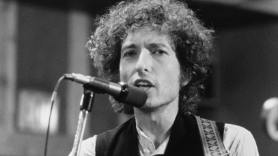 HARD RAIN -- Pictured: Bob Dylan performing, circa 1975. -- Photo by: NBCU Photo Bank