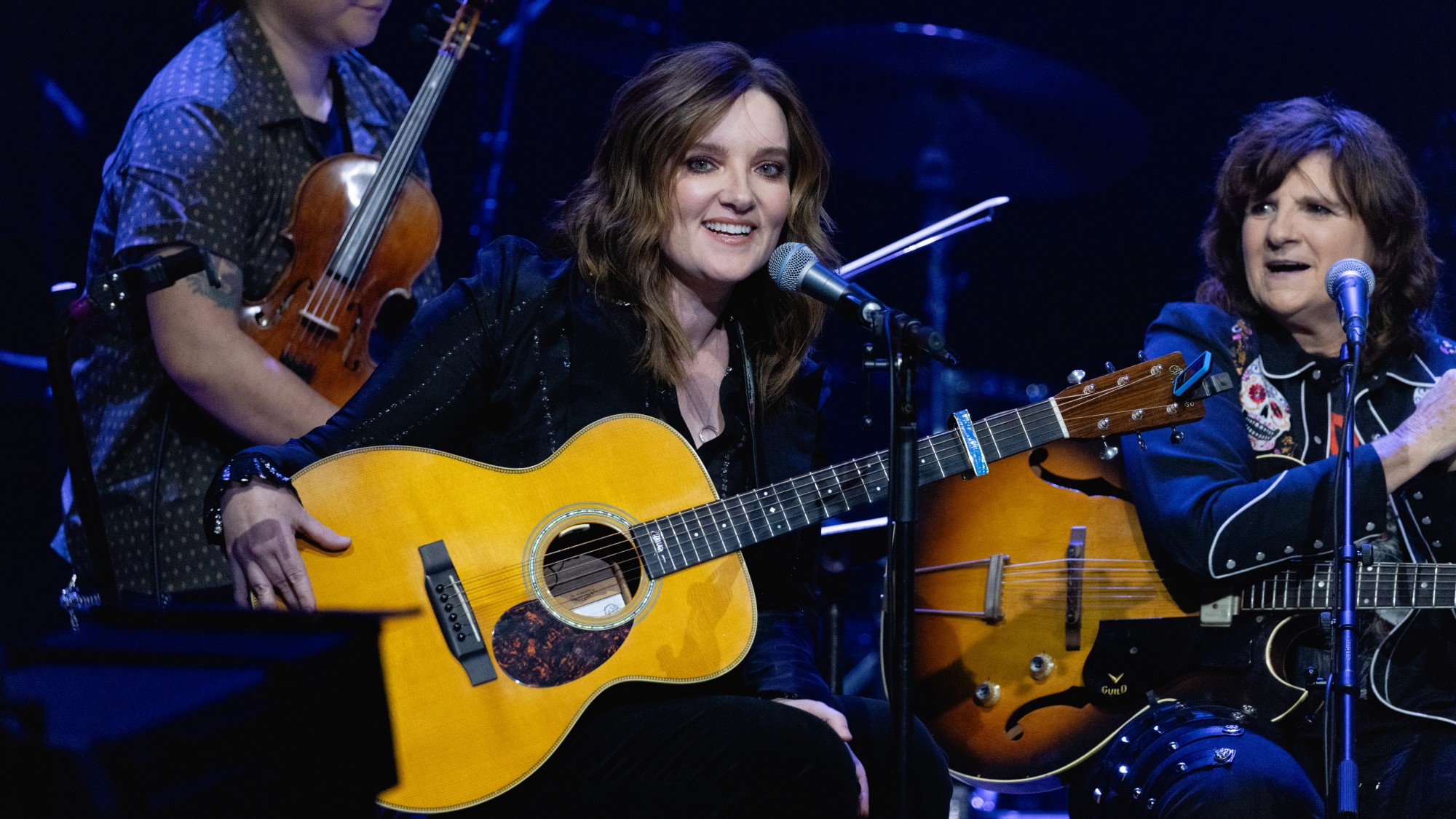 3 Country Stars Who Became World Famous in Their 40s