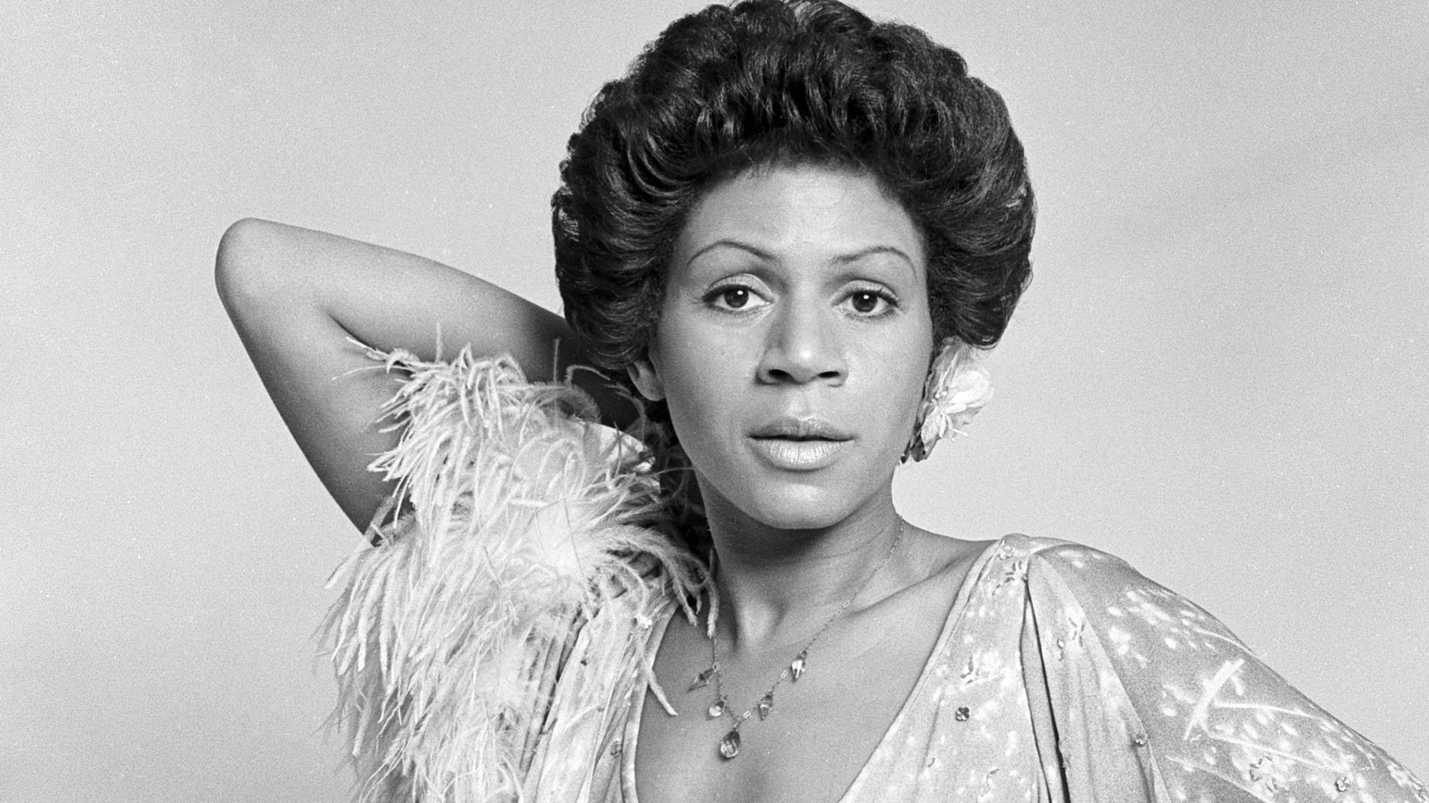 3 One-Hit Wonders That Changed the Way We Hear Love Songs