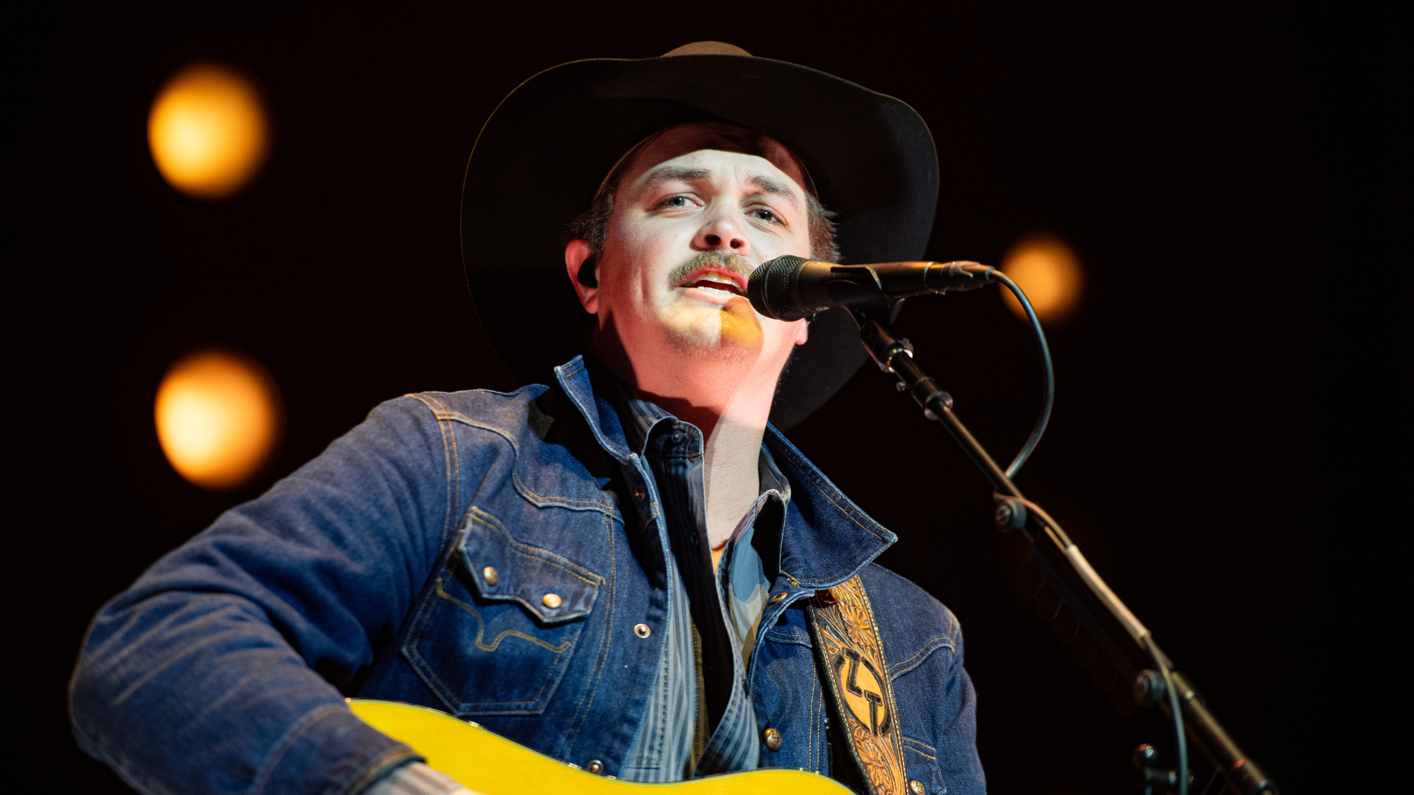 Zach Top Returns to the Stage After Parting Ways With Two Band Members