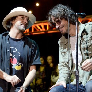 MOUNTAIN VIEW, CA - OCTOBER 26: Eddie Vedder (L) of Pearl Jam and Chris Cornell perform during the 28th annual Bridge School Benefit at Shoreline Amphitheatre on October 26, 2014 in Mountain View, California. (Photo by Tim Mosenfelder/Getty Images)
