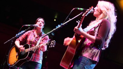 NEW YORK - MARCH 23: Musicians Michelle Branch (left) and Jessica Harp of The Wreckers perform onstage as part of the One Tree Hill Tour at the Roseland Ballroom on March 23, 2005 in New York City. (Photo by Scott Gries/Getty Images)