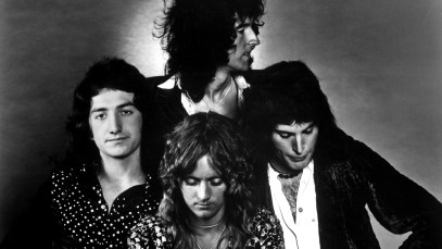 1975: British rock band Queen (clockwise from top: Brian May, Freddie Mercury, Roger Taylor and John Deacon pose for an Electra Records publicity still to promote their album 'A Night at the Opera' in 1975. (Photo by Michael Ochs Archives/Getty Images)