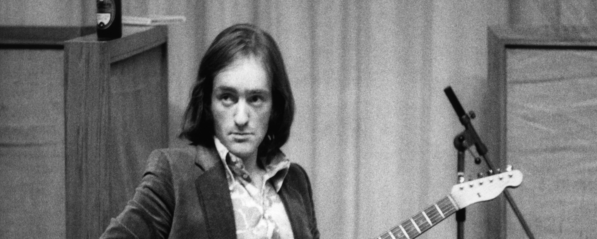Hi Res Dave Mason (Photo by Estate Of Keith Morris_Redferns) Hi Res Dave Mason (Photo by Estate Of Keith Morris_Redferns)