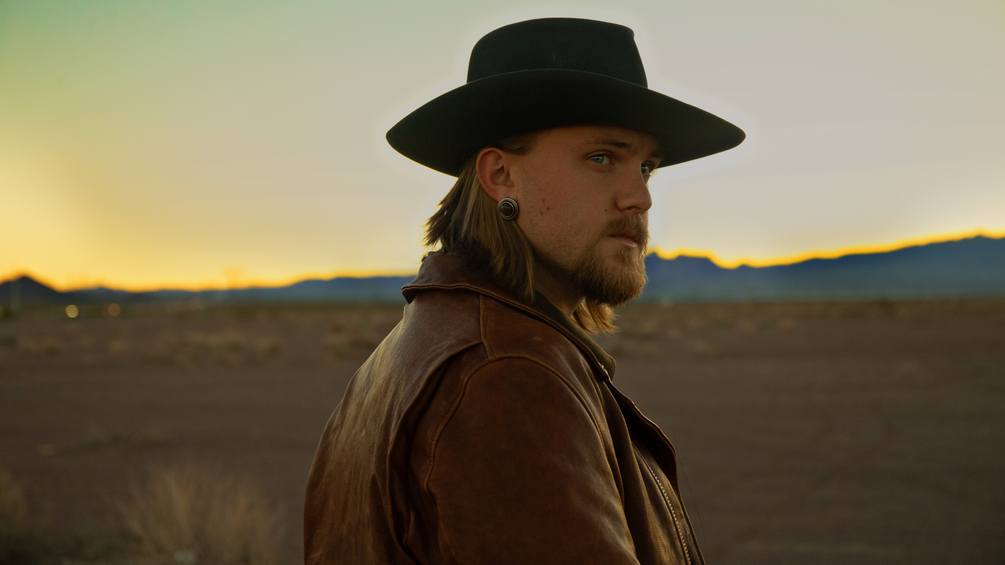 Jackson Dean Pens Odes to His Fiancée on Latest LP, ‘Magnolia Sage’ (Exclusive)