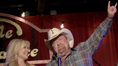 On the Charts This Day in 1984, Johnny Lee and Lane Brody Ruled With the Theme Song to This Soap Opera Starring Cybill Shepherd