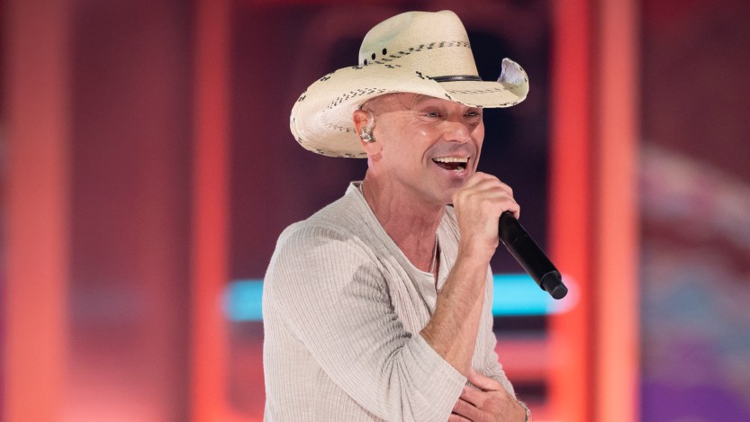 3 Country Songs From the 2000s That Capture a World That’s Gone