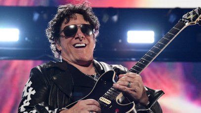 Neal Schon Wants Out of Journey Chaos: "I Just Want Peace"