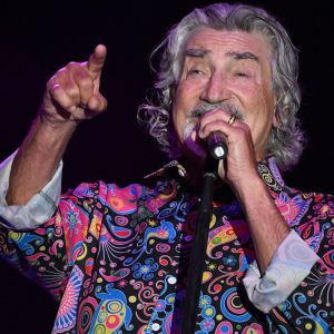 Born on This Day in 1943, the Hall of Fame Bass Singer Who Toured With Elvis Presley Before Joining “The Best Vocal Group in the World”