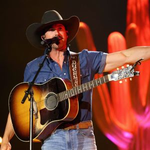 Riley Green’s Stagecoach Set Axed as High Winds Force Crowd Evacuation