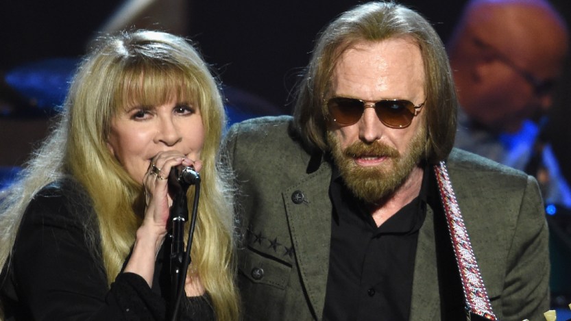 Remember When Stevie Nicks Brought Tom Petty's Legacy Center Stage With "Free Fallin'"