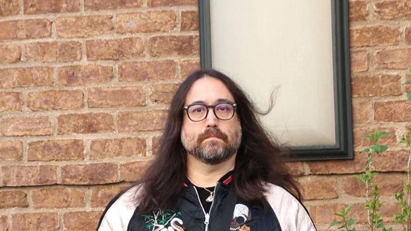 “Zero Irony”: Son of John Lennon and Yoko Ono Defends Photo of Famous Parents With Maid