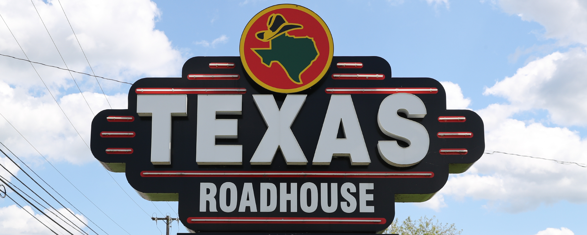 Why Texas Roadhouse Was Forced To Ditch Live Country Music
