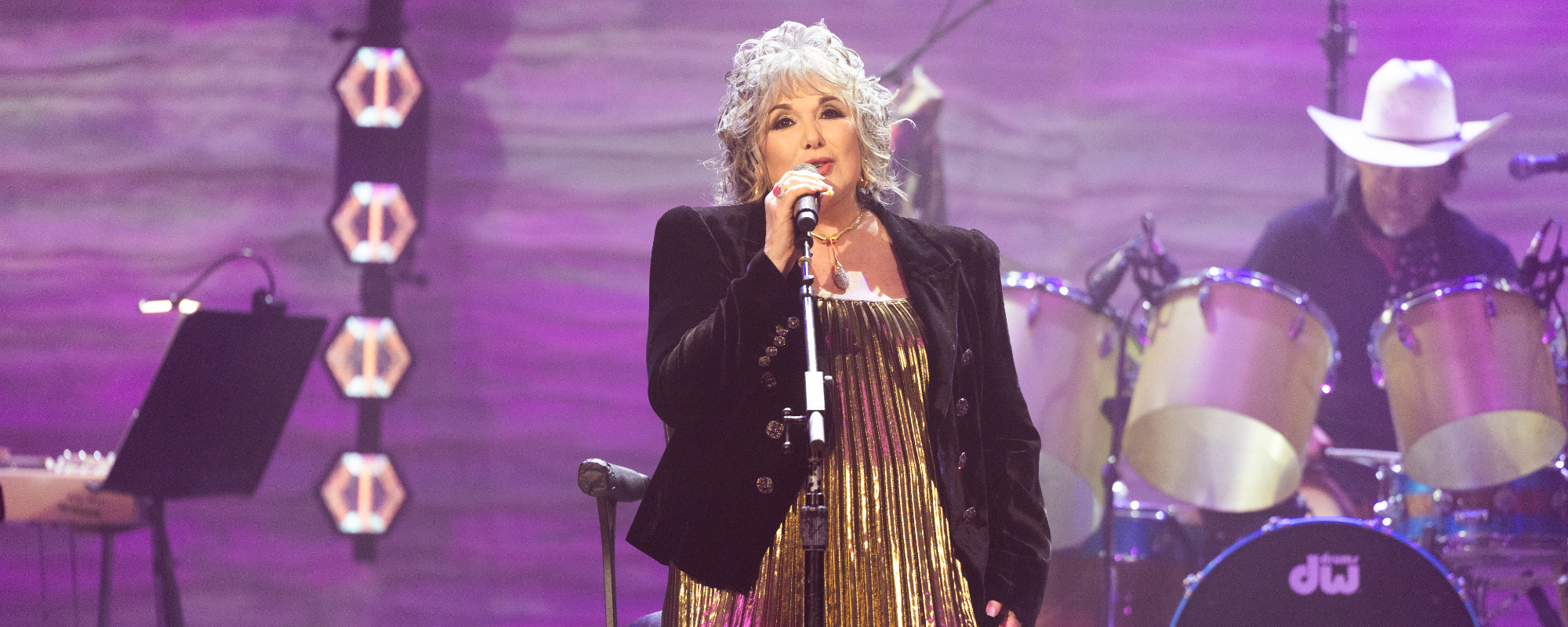 Heart’s Ann Wilson Closes Out Tammy Wynette Tribute Show With Epic “Stand By Your Man” Cover at the Ryman