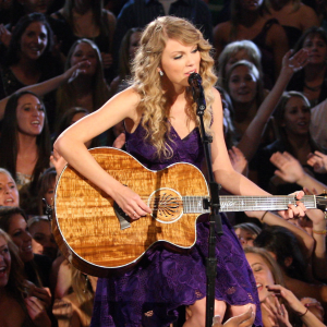 3 Country Songs That Made People Fall in Love With Country Music