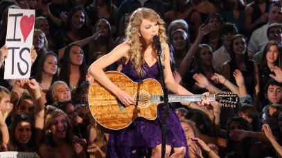 3 Country Songs That Made People Fall in Love With Country Music