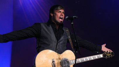 Born on This Day in 1967, One Half of This Platinum-Selling Country Music Duo Whom We Lost Too Soon