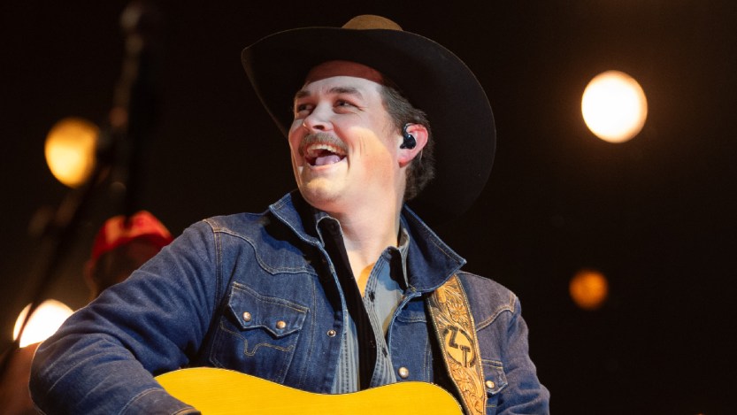 Fans Get Surprise Treat as Zach Top Performs Ronnie Milsap Classic in Nashville