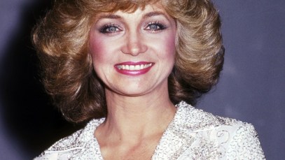 Remember When Barbara Mandrell Scored Her Only Big Pop Hit?