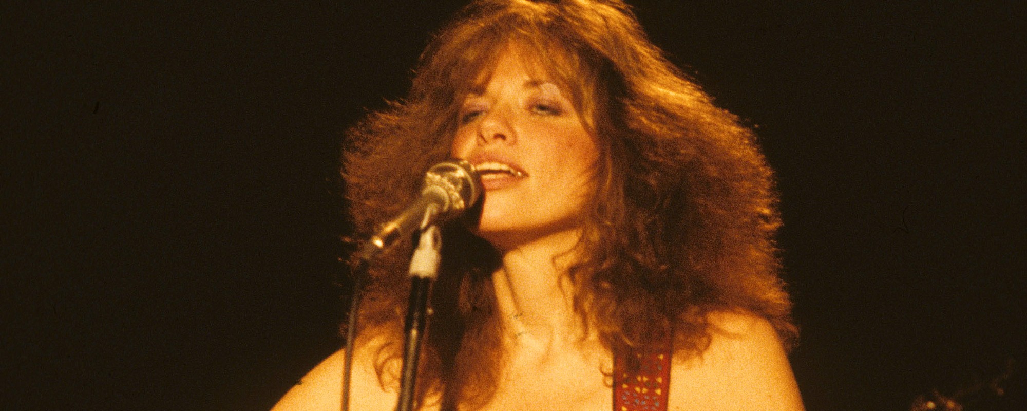 يعتقد معظم الناس أن كارلي سيمون هي من كتبت هذه الأغنية الناجحة عام 1977، والتي تم استخدامها في فيلم حقق نجاحًا كبيرًا