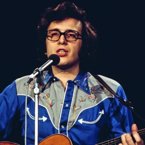 4 1971 Rock Hits That Every 70s Kid Can Still Sing by Heart Today