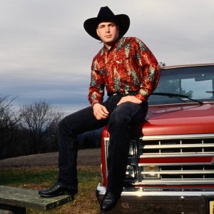 Garth Brooks released some of the most memorable country songs of the 1990s.