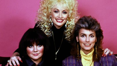 Dolly Parton, Emmylou Harris, and Linda Ronstadt