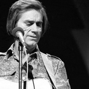 These 4 Country Hits From 1974 Have Absolutely Stunning Lyrics