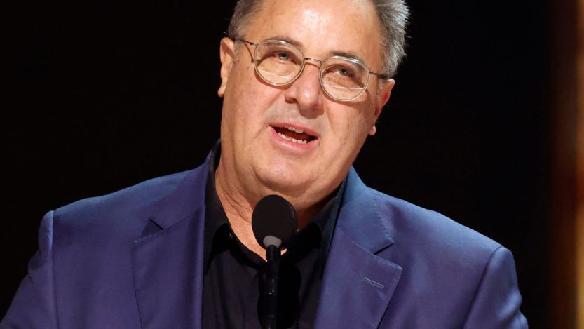 Vince Gill speaking