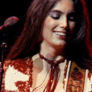 Emmylou Harris performing in 1979