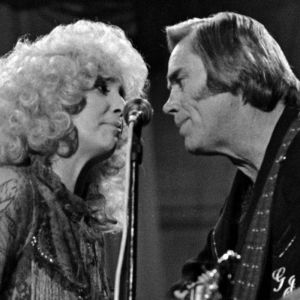 Tammy Wynette and George Jones performing