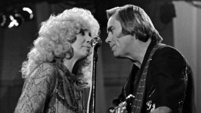 Tammy Wynette and George Jones performing