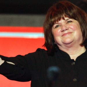 Remember When Linda Ronstadt Performed Her Final Concert?