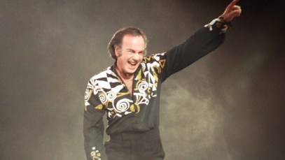 These 3 Songs Were Written by Neil Diamond, and Became Big Hits for Other Artists