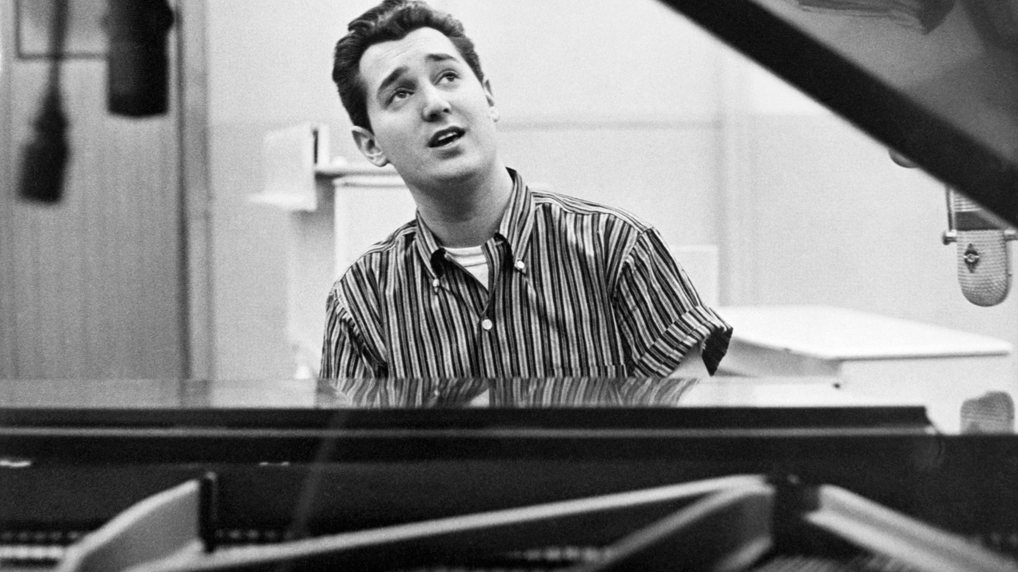 These 4 Forgotten Rock Songs From 1962 Should Be Remembered Forever