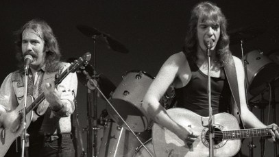 3 Nostalgic Songs From 1976 That Make Me Want To Go Back in Time