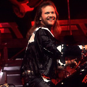 Remember When Travis Tritt Helped Reunite an Iconic Rock Band?