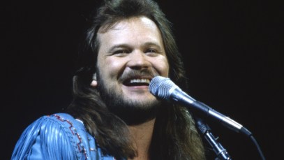 3 Forgotten Country Songs From 1994 That Everyone Should Still Know