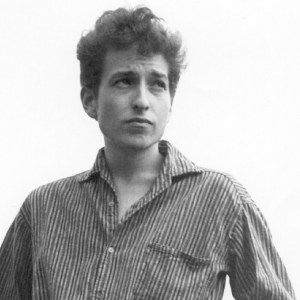 Watch Bob Dylan Perform "Mr. Tambourine Man" at the Height of the Folk Era