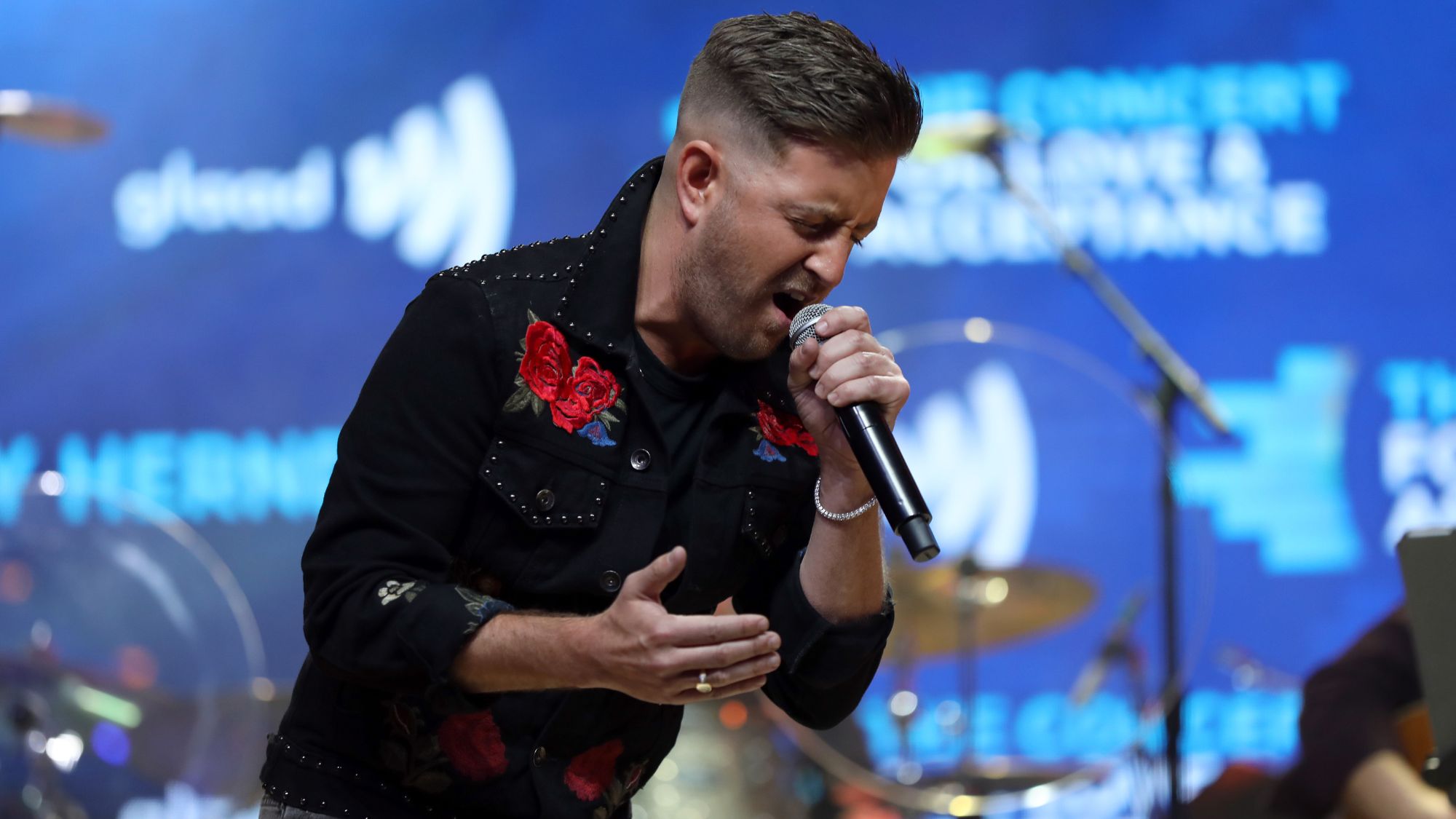 Born in Rhode Island on This Day in 1988, the Youngest Charting Country Singer Ever and ‘The Voice’ Runner-Up