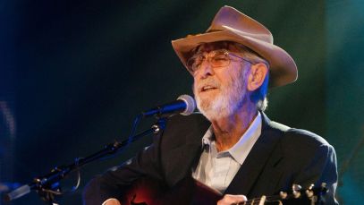 Born in Texas on This Day in 1939, Country Music’s “Gentle Giant” Who Captivated a Global Audience
