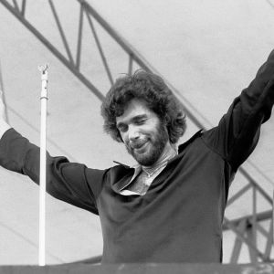28 Years Ago Today, We Said Goodbye to The Jersey Boy Who Changed Country Music